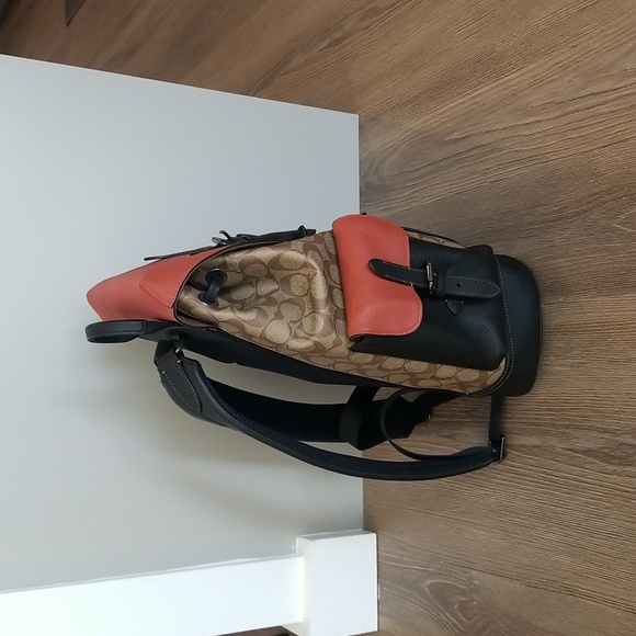 Coach - Hudson Backpack - Picture 4 of 4